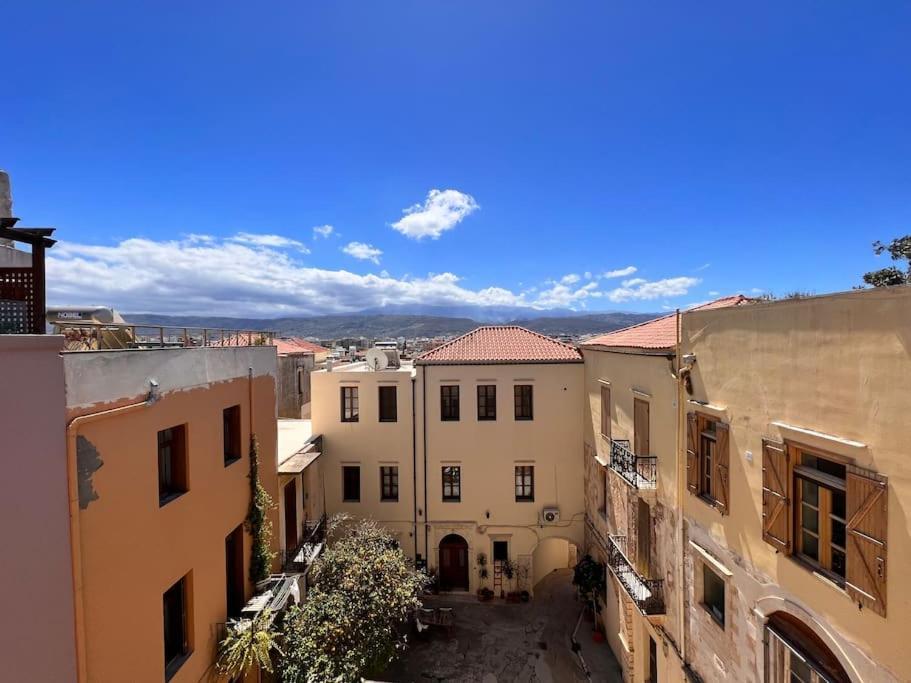 Talos Too, Venetian Holiday home